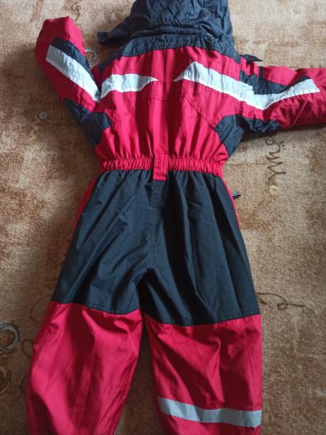 Zimní kombinéza a dvoje boty zdarma, 92
