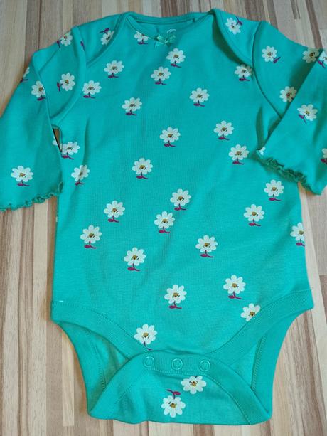 Tyrkysové body s květy 68 next, next,68