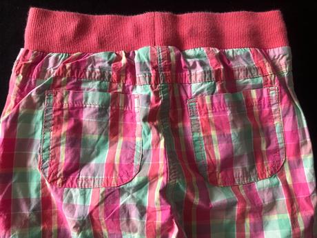 Vel. 116 plátěné šortky s tkanicí a kapsami, 116