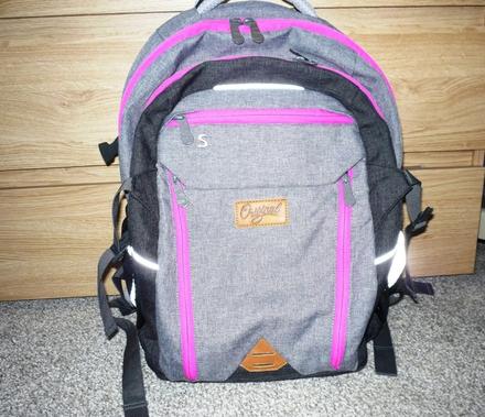 Kvalitní studentský batoh zn. stil, 