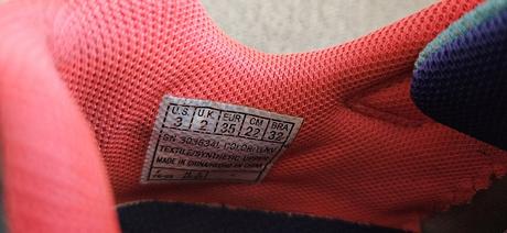 Dívčí boty, botky, tenisky, vel.35, zn.sketchers, skechers,35