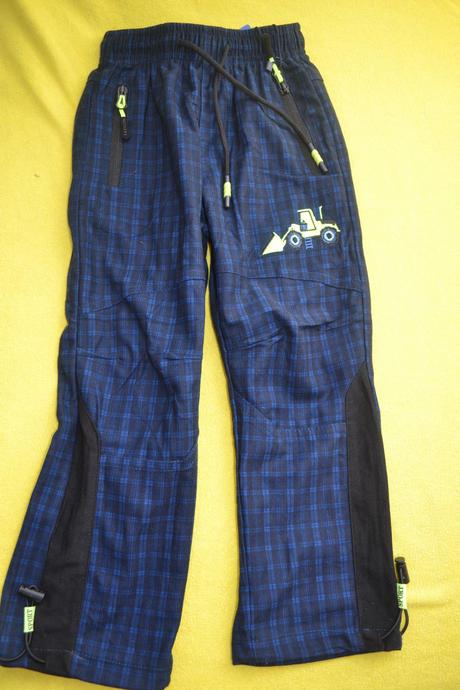2x podzimní kalhoty šusťák a bavlna.v.104, kugo,104