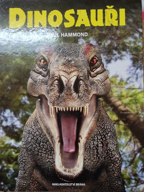 B465 kniha dinosauři,