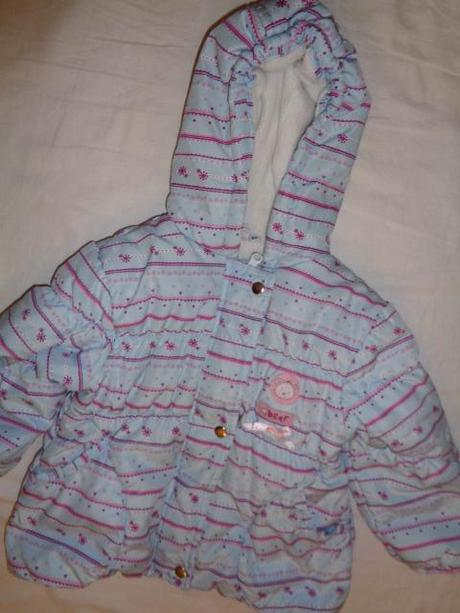 Krásná modroučká zimní bunda s vločkama, 86