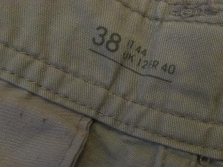 Dámské kraťasy, 38