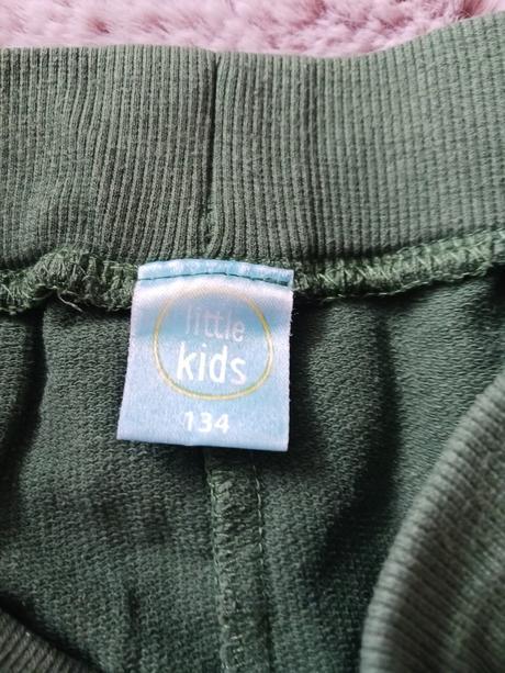 Tepláky č.134, 134