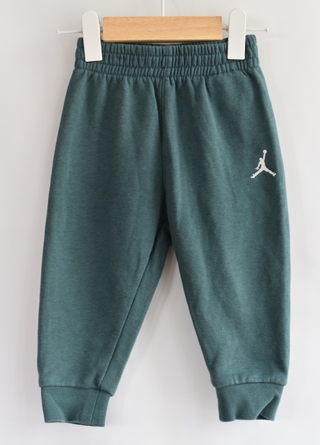 Teplákovka vel. 9 - 12 m, air jordan,80