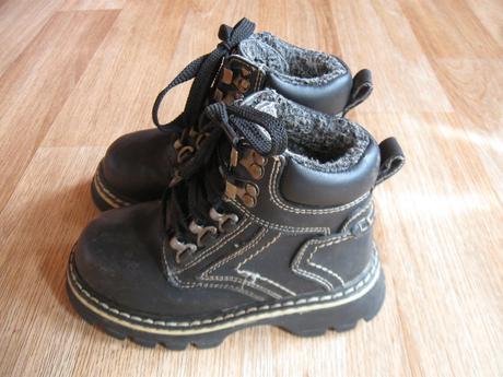 Kotníkové boty, 28