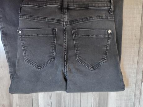 Černé džíny reserved, velikost 34, reserved,34