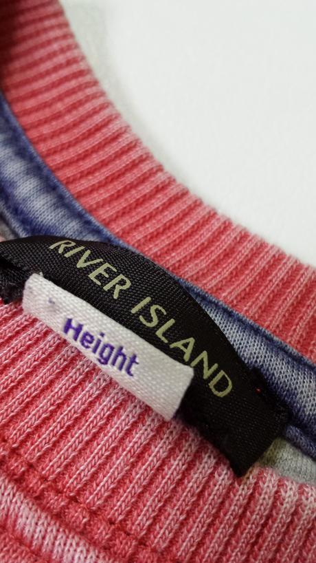 Mikina river island, river island,110