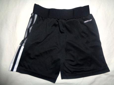 Černé sportovní šortky adidas 7/8 let, adidas,128