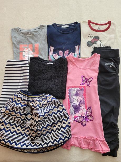 Set oblečení pro holku vel.134, 122–134