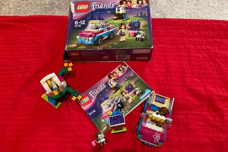 Lego 41116 olivie a její průzkumné auto, 