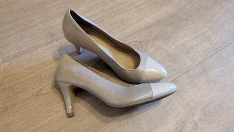 T489 kožené béžové lodičky caprice vel. 38, 38