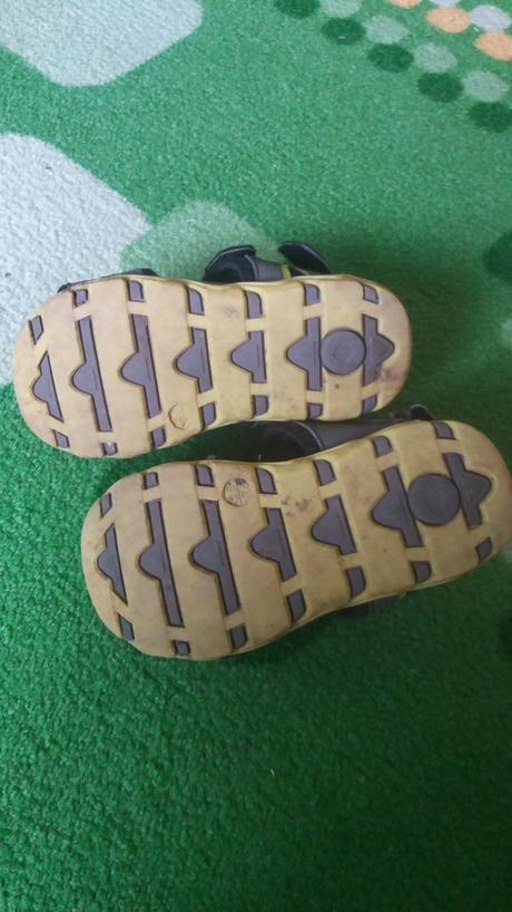 Sandálky 25, lupilu,25