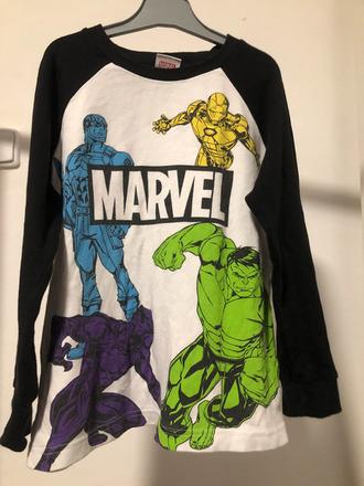 Černobílé triko marvel, 122