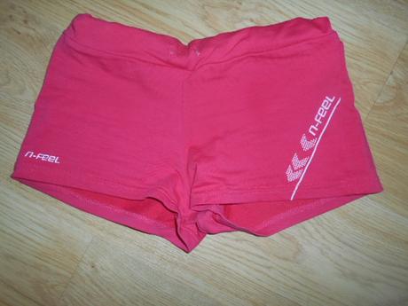 Dívčí,dámské šortky vel.s  158    2  kusy, 158