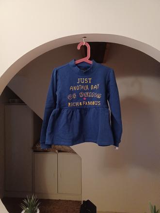 Modrá mikina s nápisem, reserved,128