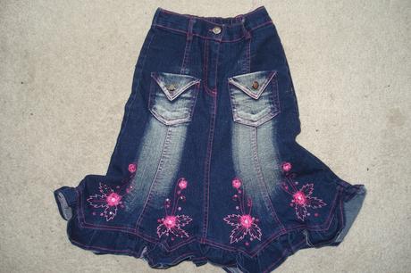 Riflová sukně, 122