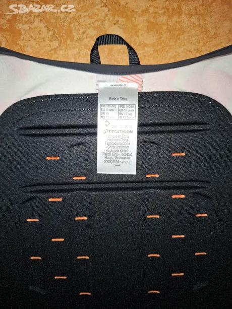 Dětský chránič páteře/ páteřák vel. 134, 