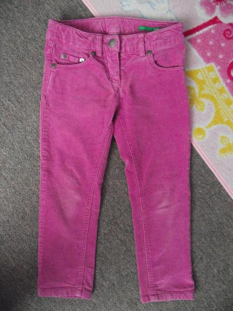 Skinny z elast.  manšestru, benetton,104