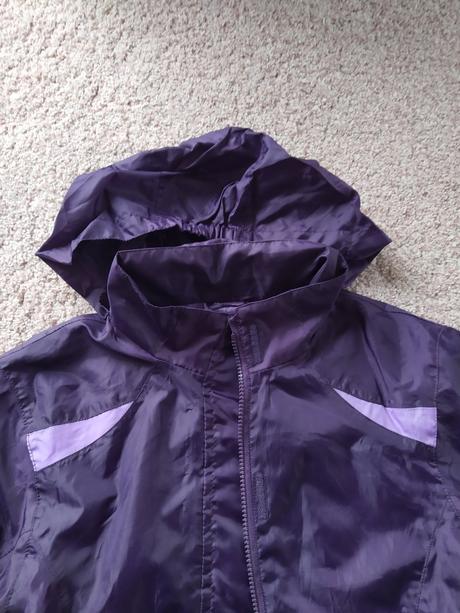 Fialová bunda, okay,128