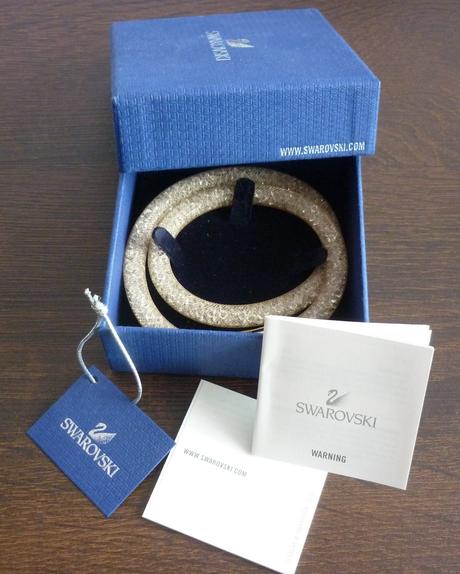Béžový náramek s krystaly swarovski, swarovski