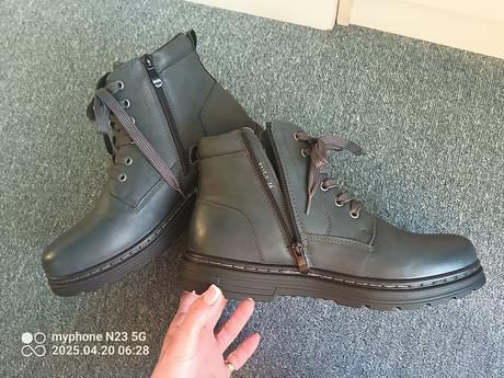 Boty zimní zn."cabin" vel "44", 44