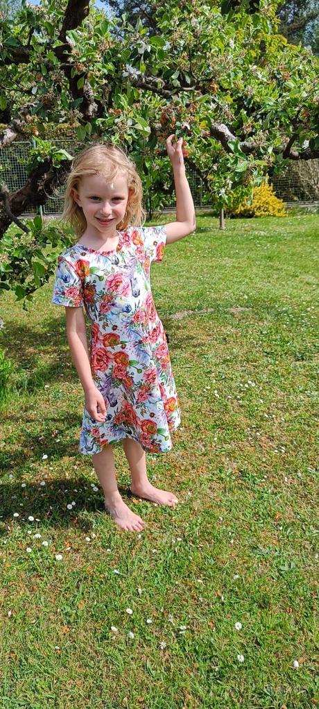 Šaty noemi - jednorožci v kvítí - limitka, 80 - 140