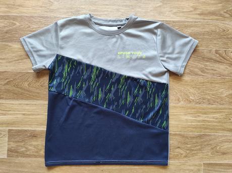 Sportovní tričko, 146