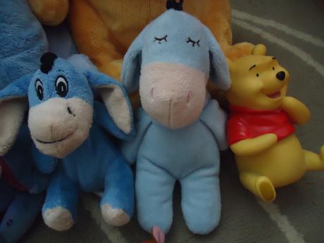 Mix plyšáků medvídek pů a jeho kamarádi,