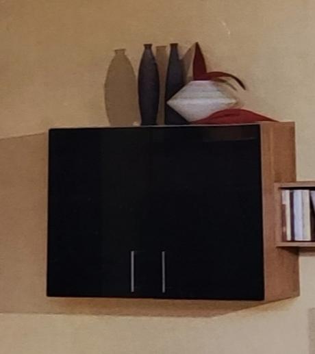 Prodám 2 skříňky rioart morgana / černý lesk,