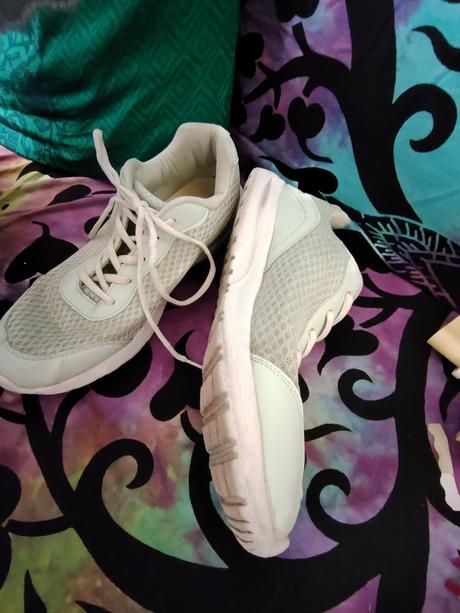 Tenisky na tělocvik, slazenger,41