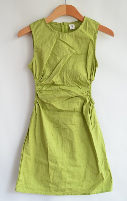 Šaty vel. 9 let, 134