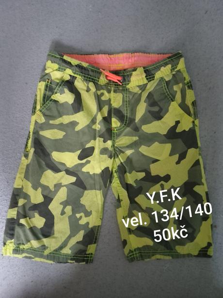 Kraťasy, vel. 134/140, kik,134