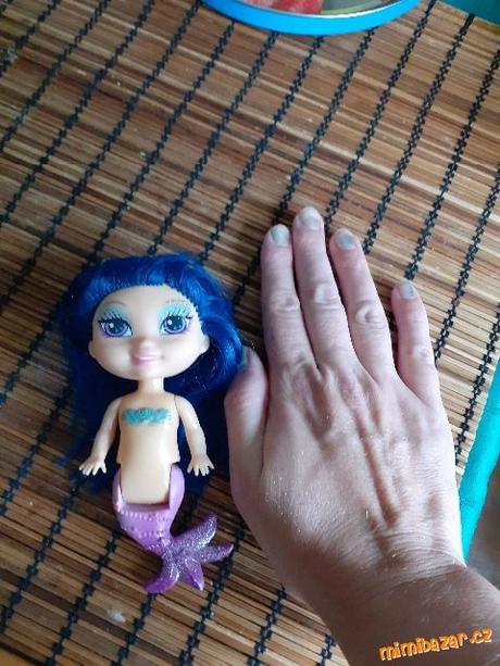 Menší malá mořská víla, panna,