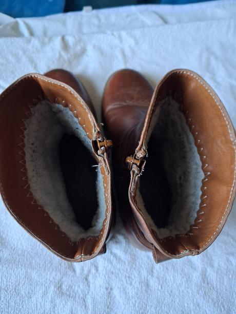 Hnědé kožené teplé kozačky, 36