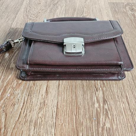 Pánská kožená taška se zámkem,