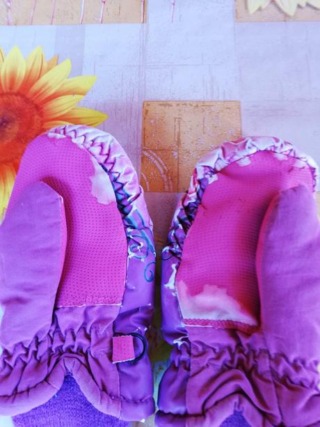 Rukavice dívčí zimní s minnie., 110