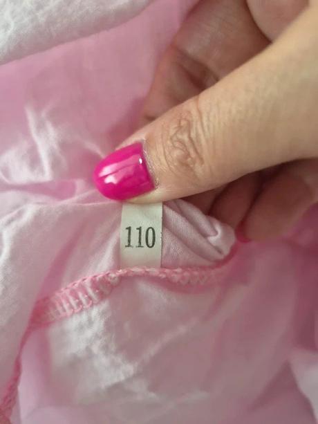 Šatičky s flitry a tylovou sukní, vel. 104/110, 104