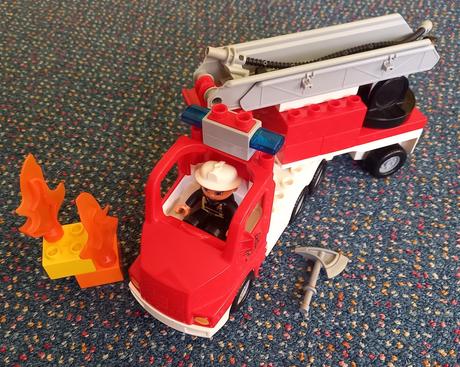 Lego duplo 5682 - fire truck.,