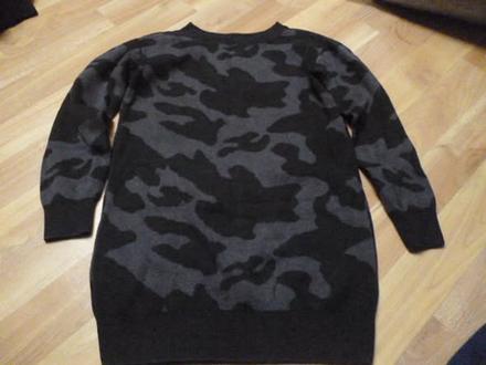 Dlouhý maskáčový svetr 6-7, 122