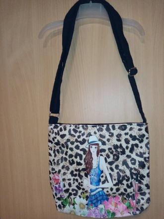 Dívčí kabelka, kik