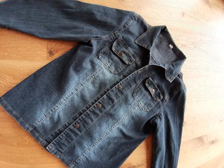 Džínová bundička, 42