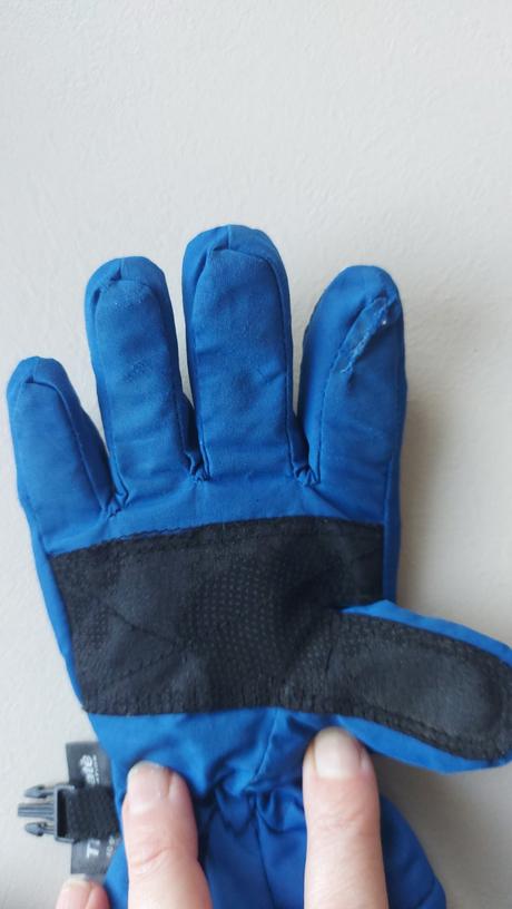 Rukavice s reflexními prvky, 110