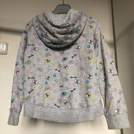 Šedá mikina s motýlkama, srdíčkama, 110