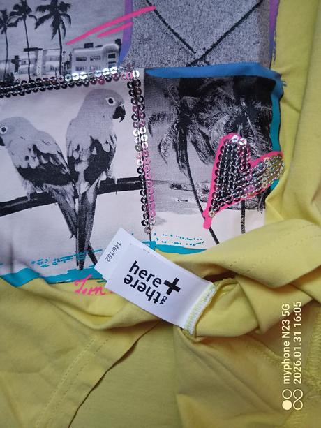 Tílko žluté zn."here+there c&a" vel."146-152", c&a,146