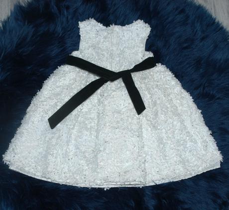 Slavnostní sváteční společenské dívčí šaty, 92