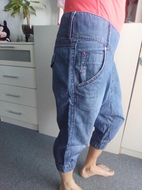 3/4 baggy zn."bershka" vel."42", bershka,42