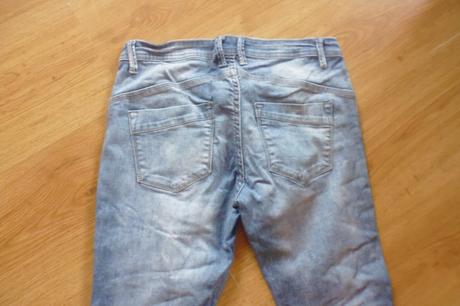 Džíny, 38